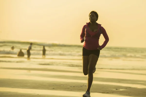 Egzersiz Güzel Çalışan Egzersiz Genç Mutlu Çekici Afro Amerikan Atlet — Stok fotoğraf