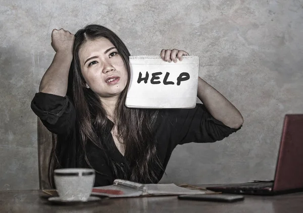 Jovem Estressado Deprimido Asiático Chinês Mulher Trabalhando Oprimido Exausto Como — Fotografia de Stock
