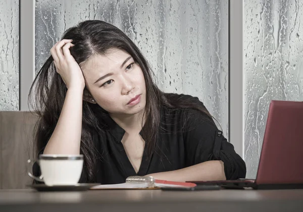 Молодих Красивих Сумних Депресія Азіатські Японський Бізнес Жінка Працює Вичерпані — стокове фото