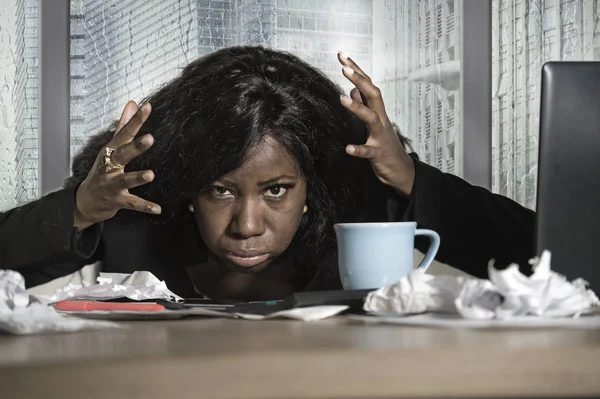 Young Exhausted Depressed Black African American Businesswoman Working Upset Sad — Stock Photo, Image