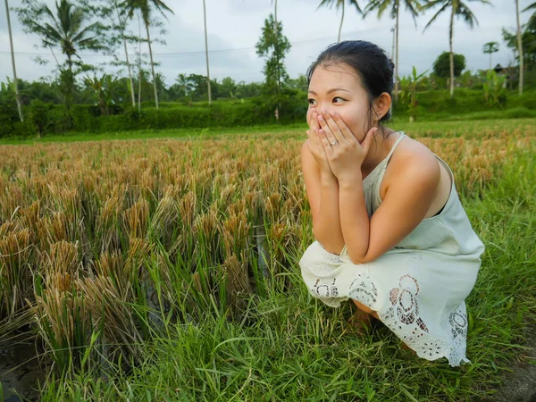 Yaşam Tarzı Açık Havada Portresi Genç Güzel Mutlu Asya Asya — Stok fotoğraf