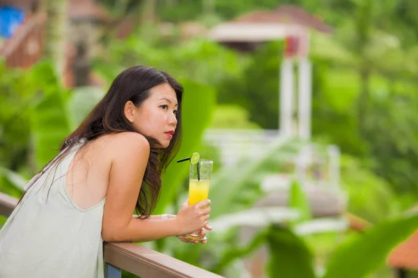 Életmód Szabadban Őszinte Portré Fiatal Szép Boldog Ázsiai Kínai Holidays — Stock Fotó