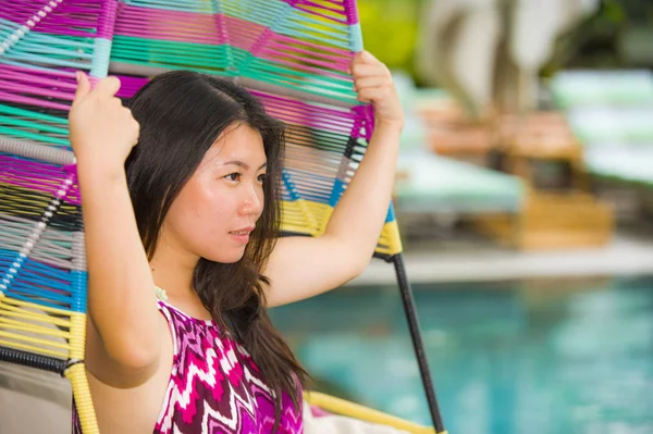 Joven Hermosa Feliz Asiático Chino Turista Mujer Relajarse Tropical Lujo — Foto de Stock