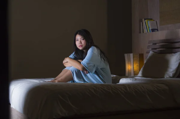 Dramatische Portret Van Jonge Mooie Triest Aziatische Koreaanse Vrouw Huilen — Stockfoto