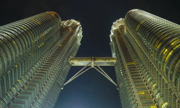 Κουάλα Λουμπούρ Μαλαισία Ιανουαρίου 2019 Νυχτερινή Θέα Εντυπωσιακή Δίδυμοι Πύργοι — Φωτογραφία Αρχείου