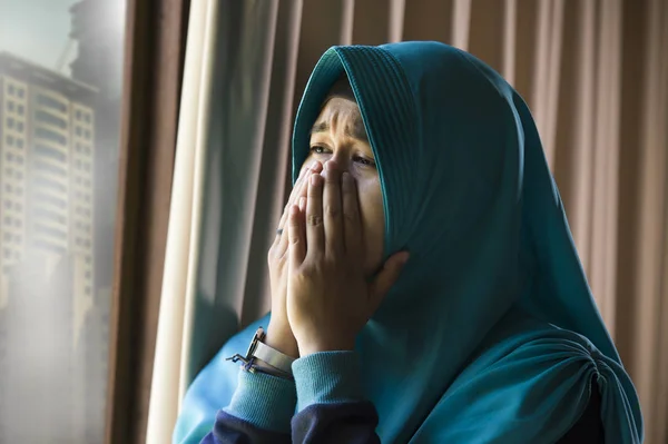 Lifestyle Portrait Young Sad Depressed Muslim Woman Islam Traditional Hijab — Stock Photo, Image