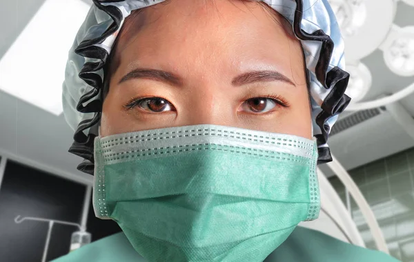 Close Isolado Retrato Jovem Atraente Confiante Asiático Coreano Medicina Médico — Fotografia de Stock