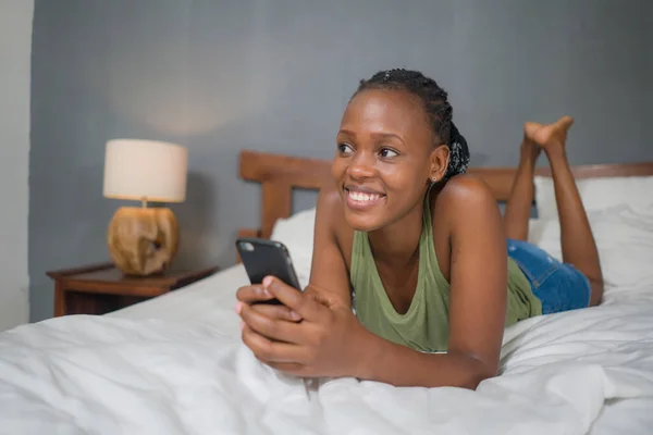 Lifestyle Home Portrait Young Happy Attractive Black Afro American Woman — Stock Photo, Image