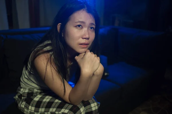 Азиатская Девушка Страдает Депрессией Грустные Депрессивные Японские Женщины Плачут Слезах — стоковое фото