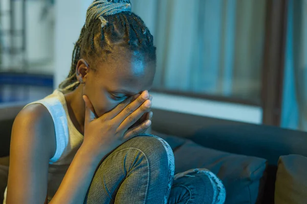 Jong Afro Amerikaanse Vrouw Lijden Depressie Verdrietig Depressief Zwart Tiener — Stockfoto