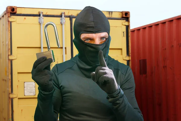 Tjuv Jobbet Kriminell Man Svart Täckt Med Balaclava Mask Håller — Stockfoto