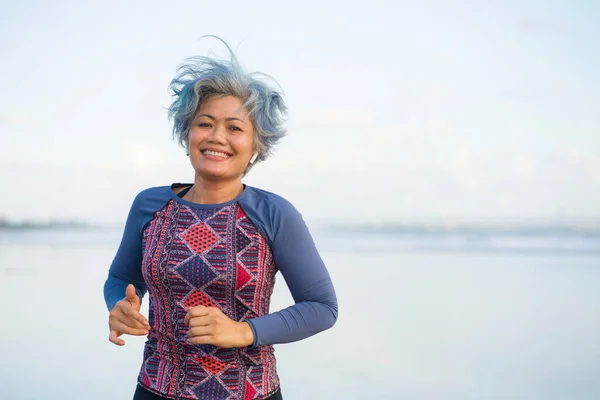 Fit Happy Middle Aged Woman Running Beach 40S 50S Attractive — Stock Photo, Image