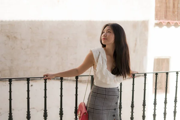 Retrato Estilo Vida Jovem Atraente Bonita Mulher Chinesa Asiática Livre — Fotografia de Stock