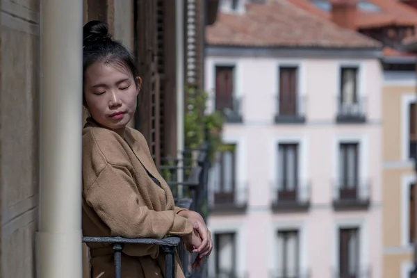 Dramático Retrato Joven Hermosa Triste Deprimida Mujer China Asiática Sintiéndose — Foto de Stock