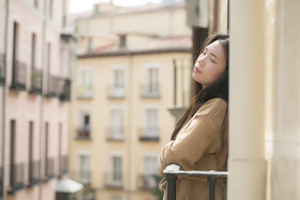 Dramático Retrato Joven Hermosa Triste Deprimida Asiática Japonesa Mujer Sintiéndose — Foto de Stock