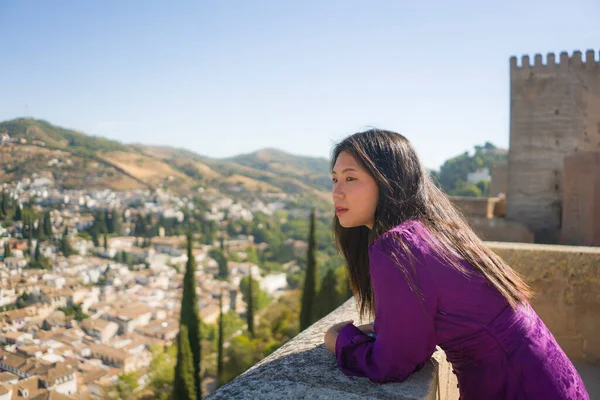 Estilo Vida Retrato Joven Hermosa Feliz Asiática Turista Japonesa Teniendo — Foto de Stock