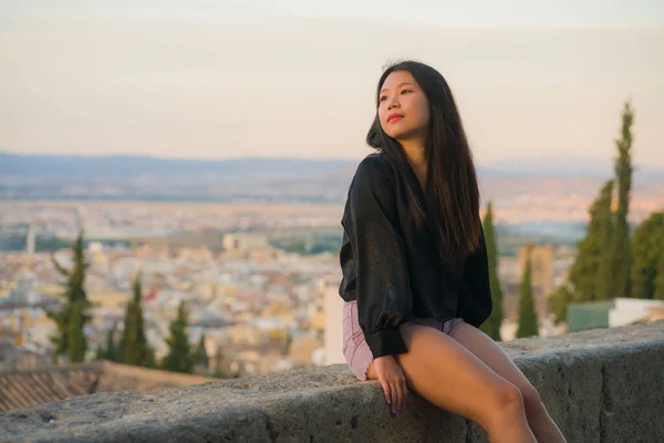 Retrato Estilo Vida Jovem Bonita Feliz Asiática Japonesa Turista Ter — Fotografia de Stock