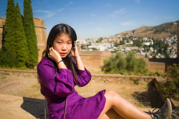 Retrato Estilo Vida Jovem Bonita Feliz Mulher Turística Asiática Coreana — Fotografia de Stock