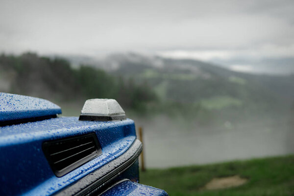 Большое приключение в австрийских Альпах на G500, где мы остановились на природе
.