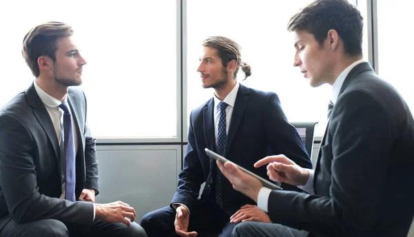 Creative Business People Meeting Circle Chairs — Stock Photo, Image