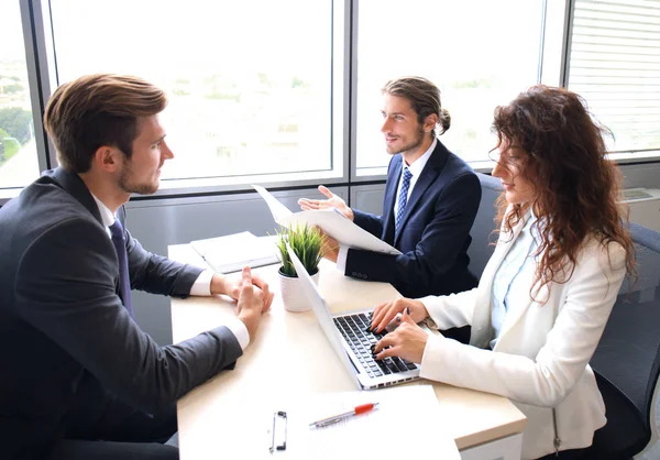 Job Interview Employers Businessman Listening Candidate Answers — Stock Photo, Image