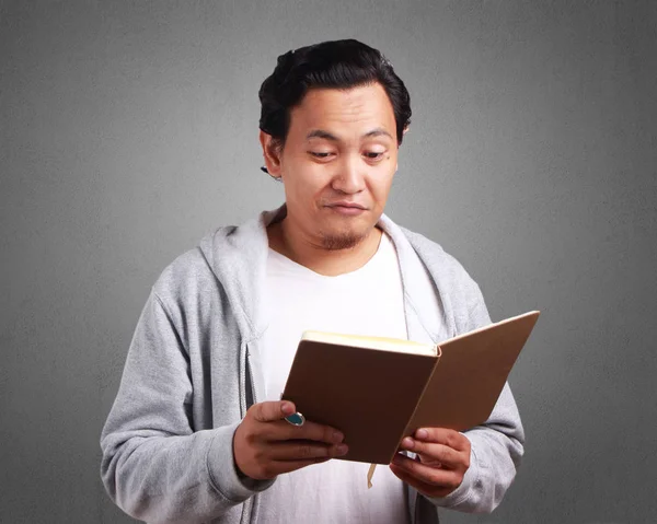 Young Asian Man Wearing White Shirt Gray Jacket Reading Book — Stock Photo, Image