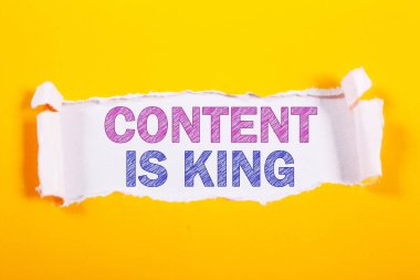 Internet Sosyal medya Motivasyon Inspirational quotes, kelime tipografi üstten görünüm yazı kavramı içerik kraldır