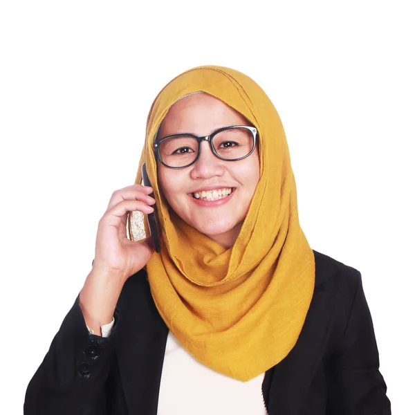 Joven Mujer Negocios Asiática Llamando Por Teléfono Expresión Sonriente Primer —  Fotos de Stock