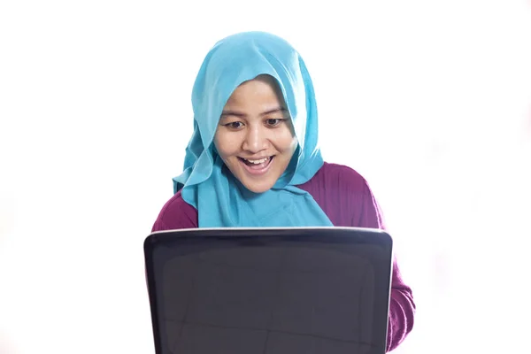 Portrait Muslim Business Woman Wearing Hijab Using Laptop Shock Surprised — Stok Foto