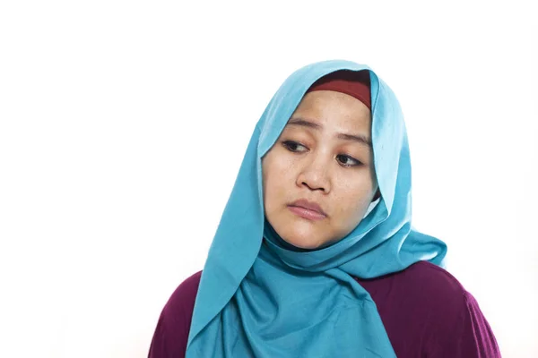 Portrait Young Asian Muslim Woman Shows Tired Diizzy Sluggish Gesture — Stok Foto