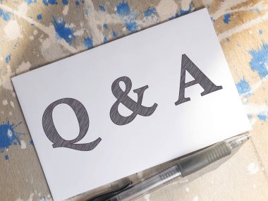 Q & A, sorular ve cevaplar. Motivasyonel internet iş tırnak tipografi kavramı harflerle kelimeler