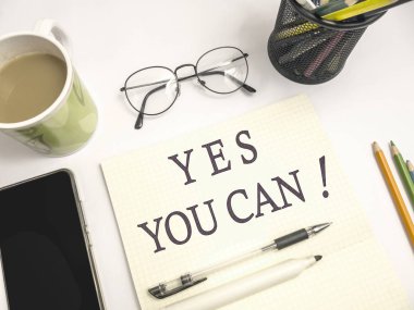 Evet yapabilirsin, iş motivasyonel ilham tırnak, kelime tipografi yazı kavramı