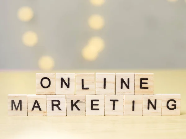 Online Marketing Üzleti Motivációs Inspiráló Finanszírozási Idézi Fából Készült Szavak — Stock Fotó