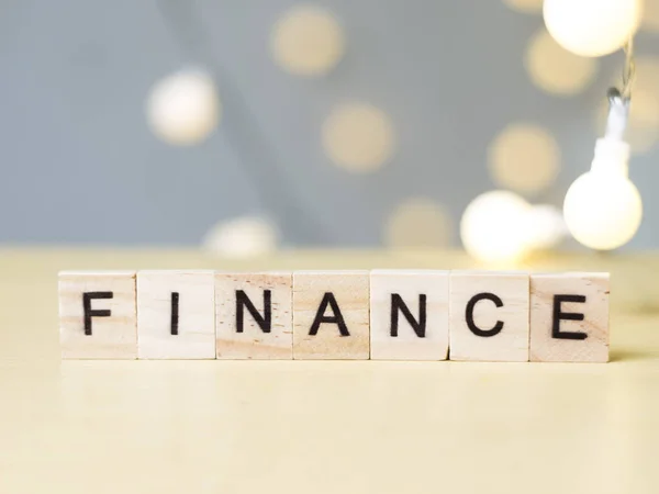 Finanzen Business Motivierende Inspirierende Finanzzitate Hölzerne Wörter Typografie Schriftzug Konzept — Stockfoto