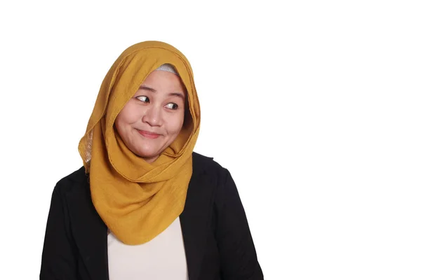 Ασιατικές Μουσουλμάνος Επιχειρηματίας Φορούσε Μαντίλα Έκφραση Σκέψης Απομονωμένα Λευκό Κοντινό — Φωτογραφία Αρχείου
