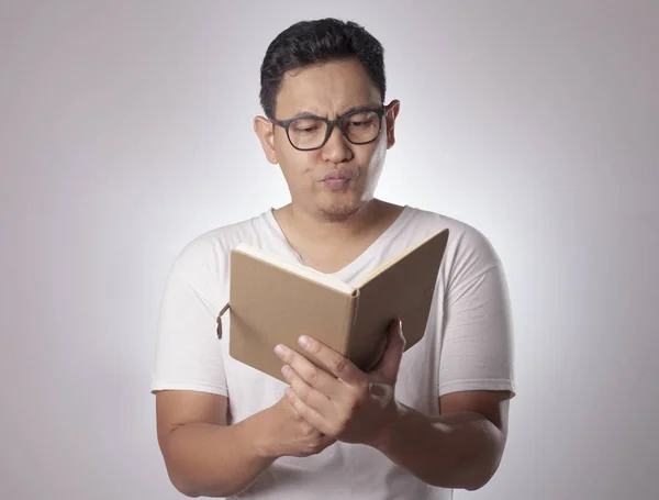 Portret Van Aziatische Man Dragen Casual Wit Shirt Brillen Keek — Stockfoto