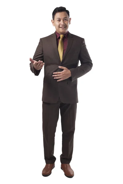Junger Asiatischer Geschäftsmann Braunen Anzug Der Vor Die Kamera Spricht — Stockfoto