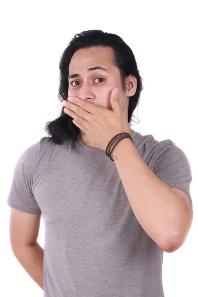 Närbild Porträtt Attraktiva Asiatisk Ung Man Stänga Munnen Med Fingrar — Stockfoto