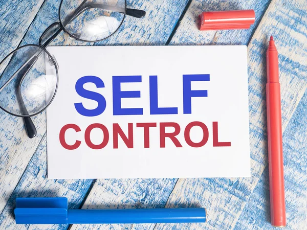 Самоконтроль, мотиваційні слова Цитати Концепція — стокове фото