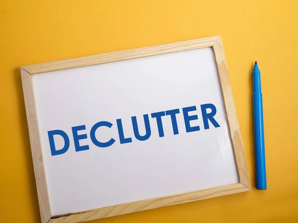 Declutter, motiverande ord citationstecken Concept — Stockfoto