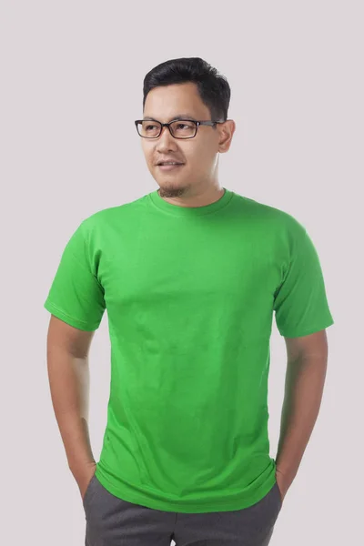 녹색 셔츠 디자인 템플릿 — 스톡 사진