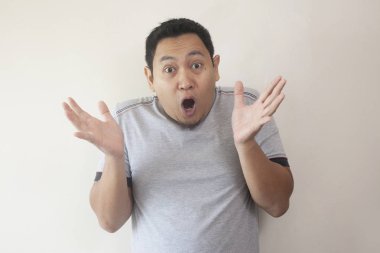 Açık ağız Ile şok erkekler