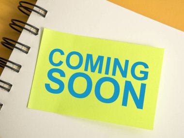 Çok yakında. Kelimeler tipografi kavramı