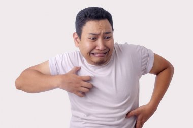 Man Feel Kaşıntılı Scratch Vücudunu