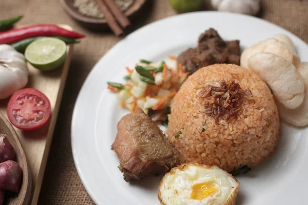 Nasi Goreng, Nasi goreng Indonesia — Stok Foto