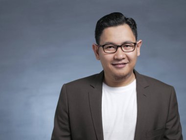 Genç Adam Gülen İfade