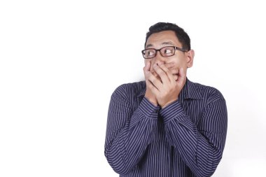 Asya adam şok ve ağzını kapanış 