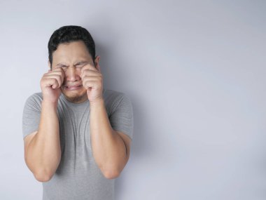 Komik Asya adam ağlıyor