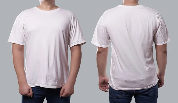 Anonieme Man Blanco Zwart Shirt Voor Achteraanzicht Geïsoleerd Grijze Achtergrond — Stockfoto