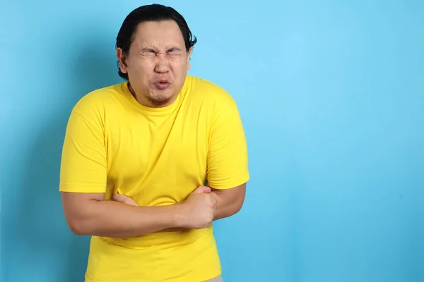 Retrato Joven Asiático Hombre Squezze Estómago Para Tener Dolor Estómago —  Fotos de Stock